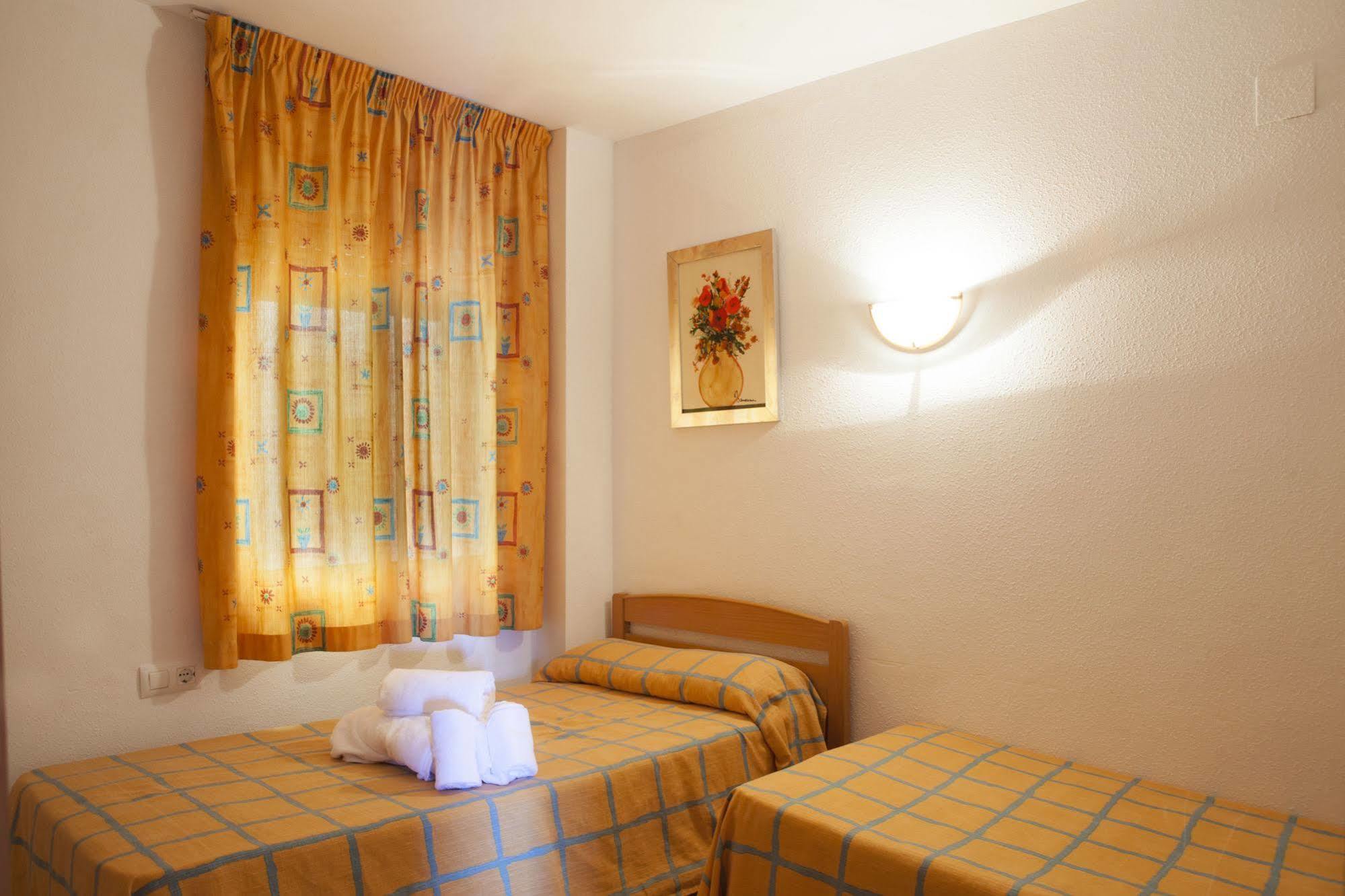 Ibersol Siesta Dorada Apartment Salou Exterior photo